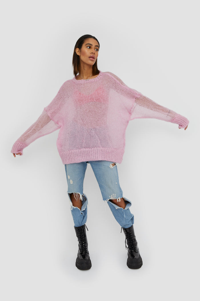 Feeling cozy and unique with this high quality jumper made from 100% Luxe Mohair - no compromise on the quality.