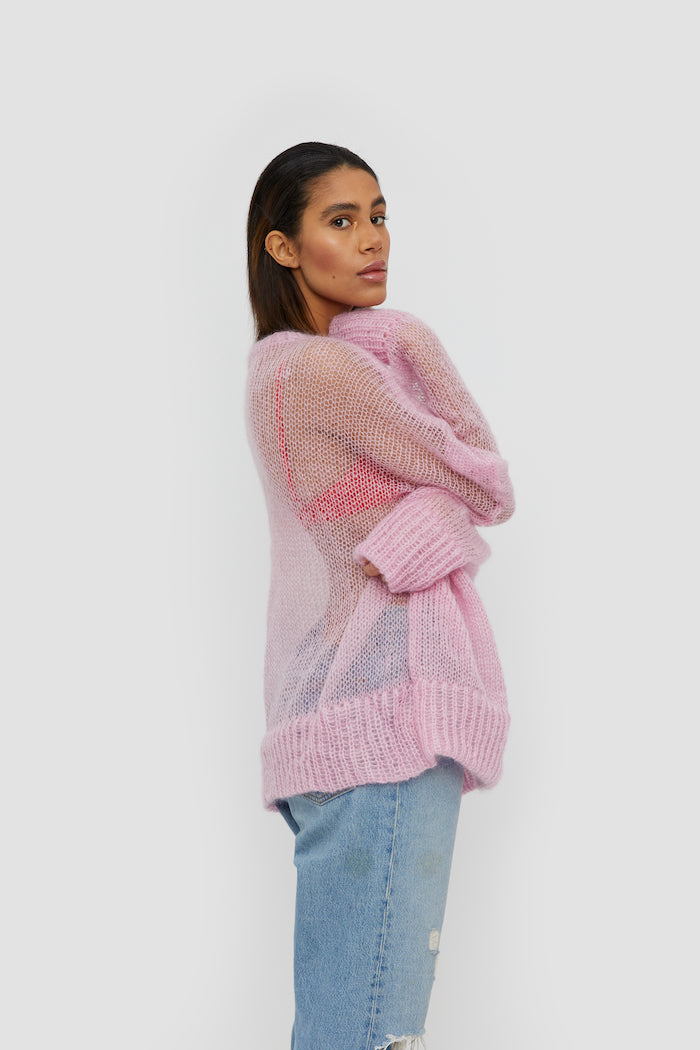 Feeling cozy and unique with this high quality jumper made from 100% Luxe Mohair - no compromise on the quality.